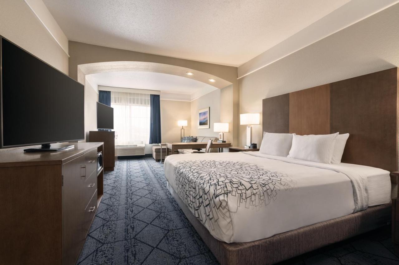 La Quinta Inn And Suites By Wyndham At Watiki Waterpark Rapid City Zewnętrze zdjęcie