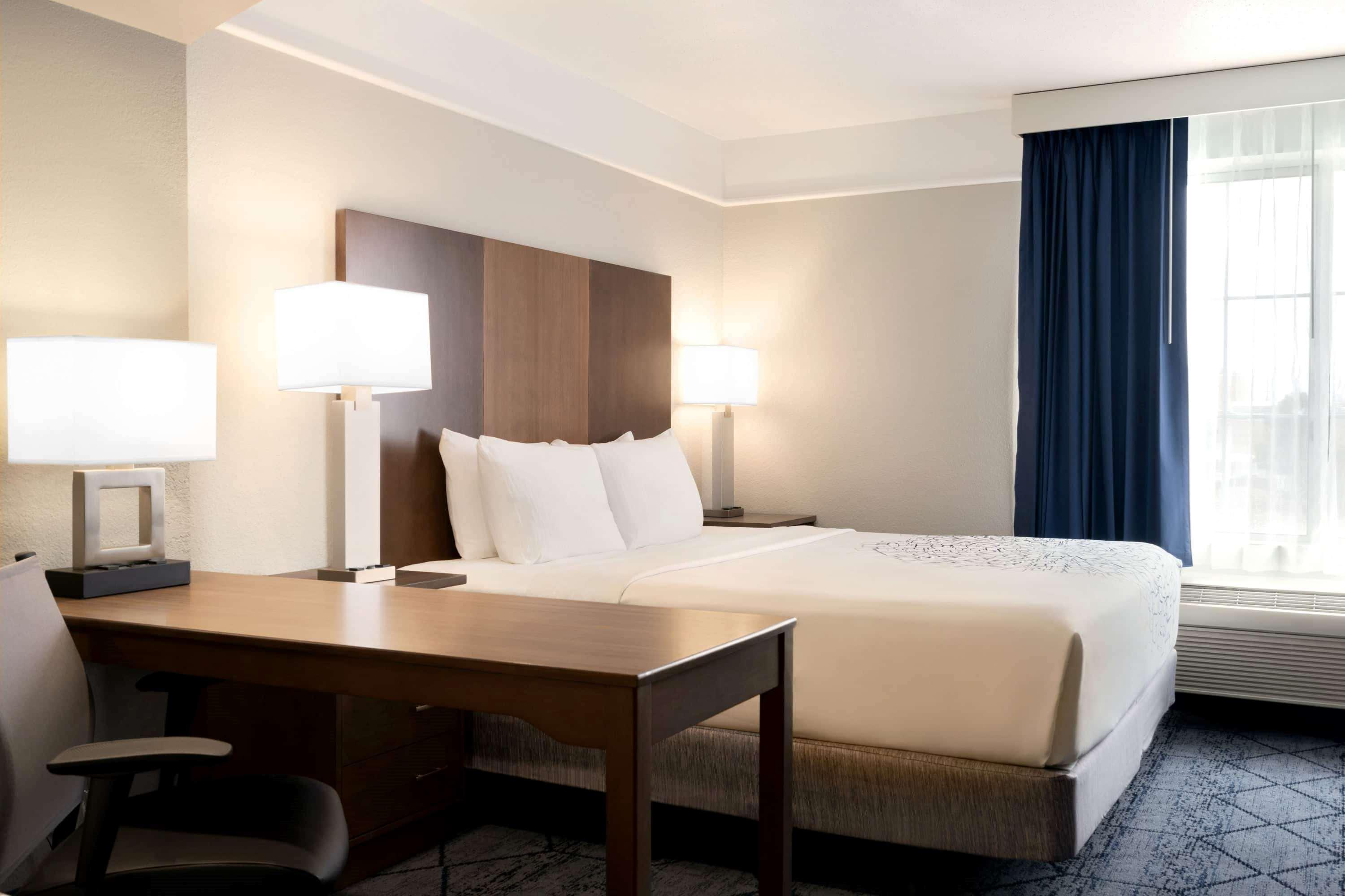 La Quinta Inn And Suites By Wyndham At Watiki Waterpark Rapid City Zewnętrze zdjęcie