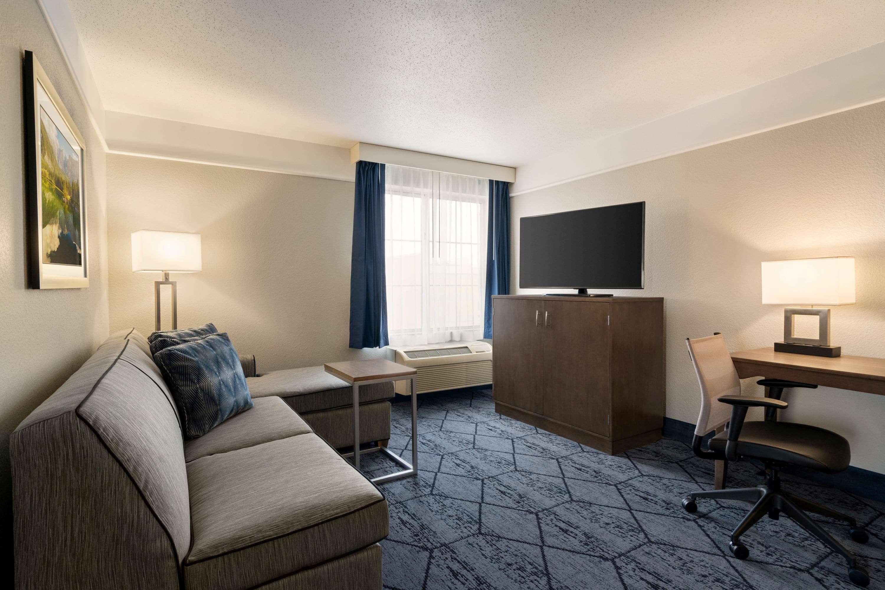 La Quinta Inn And Suites By Wyndham At Watiki Waterpark Rapid City Zewnętrze zdjęcie