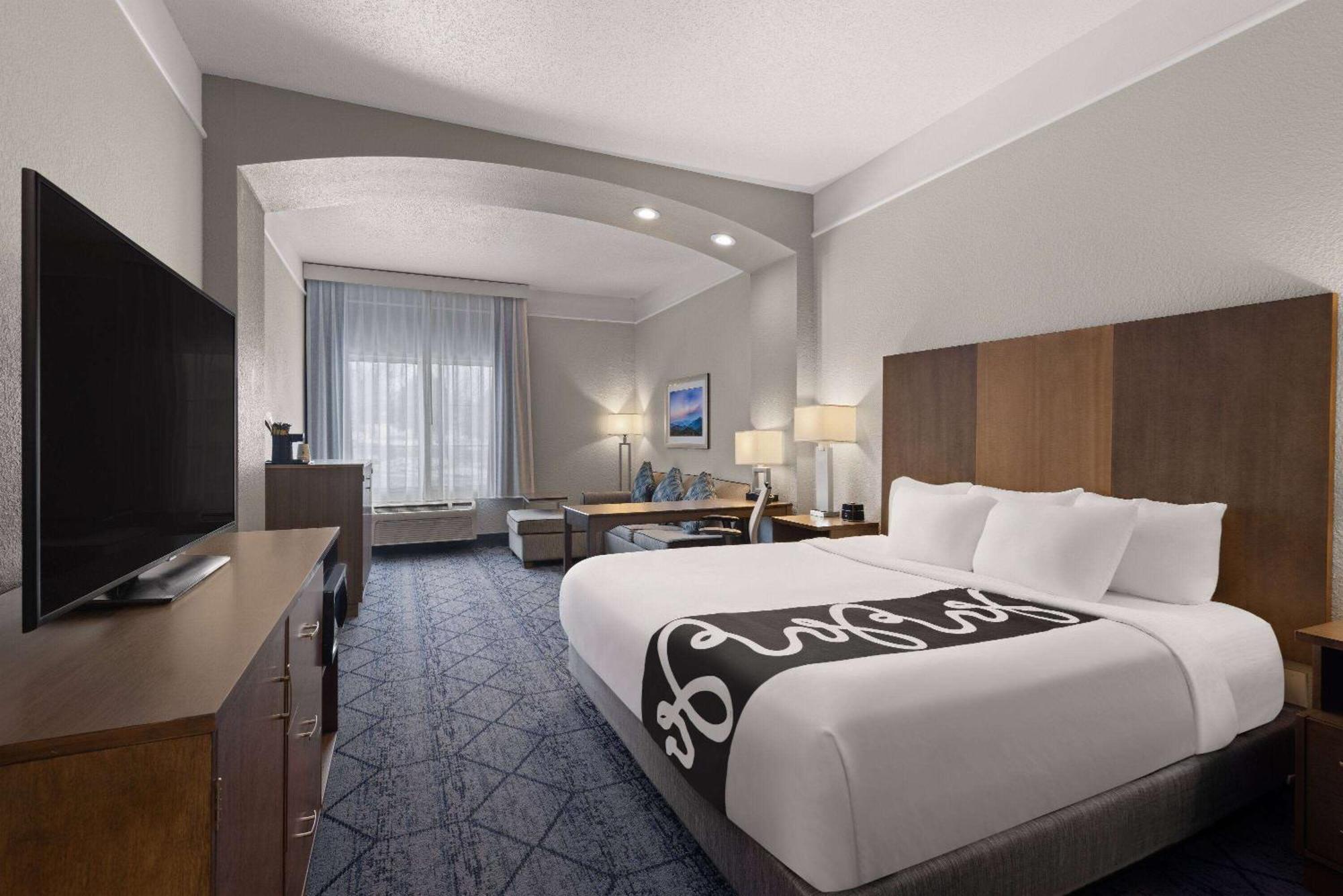 La Quinta Inn And Suites By Wyndham At Watiki Waterpark Rapid City Zewnętrze zdjęcie