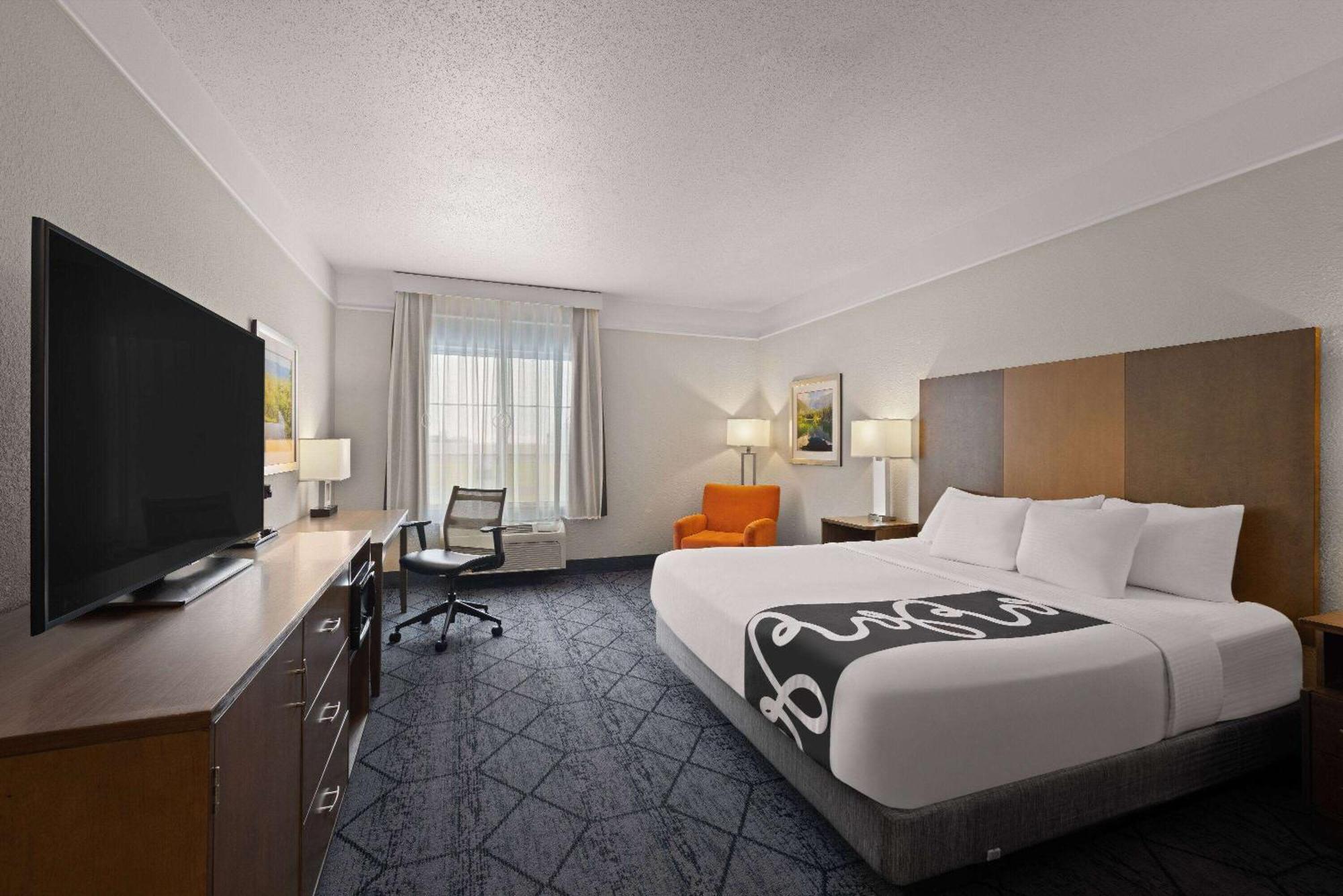 La Quinta Inn And Suites By Wyndham At Watiki Waterpark Rapid City Zewnętrze zdjęcie