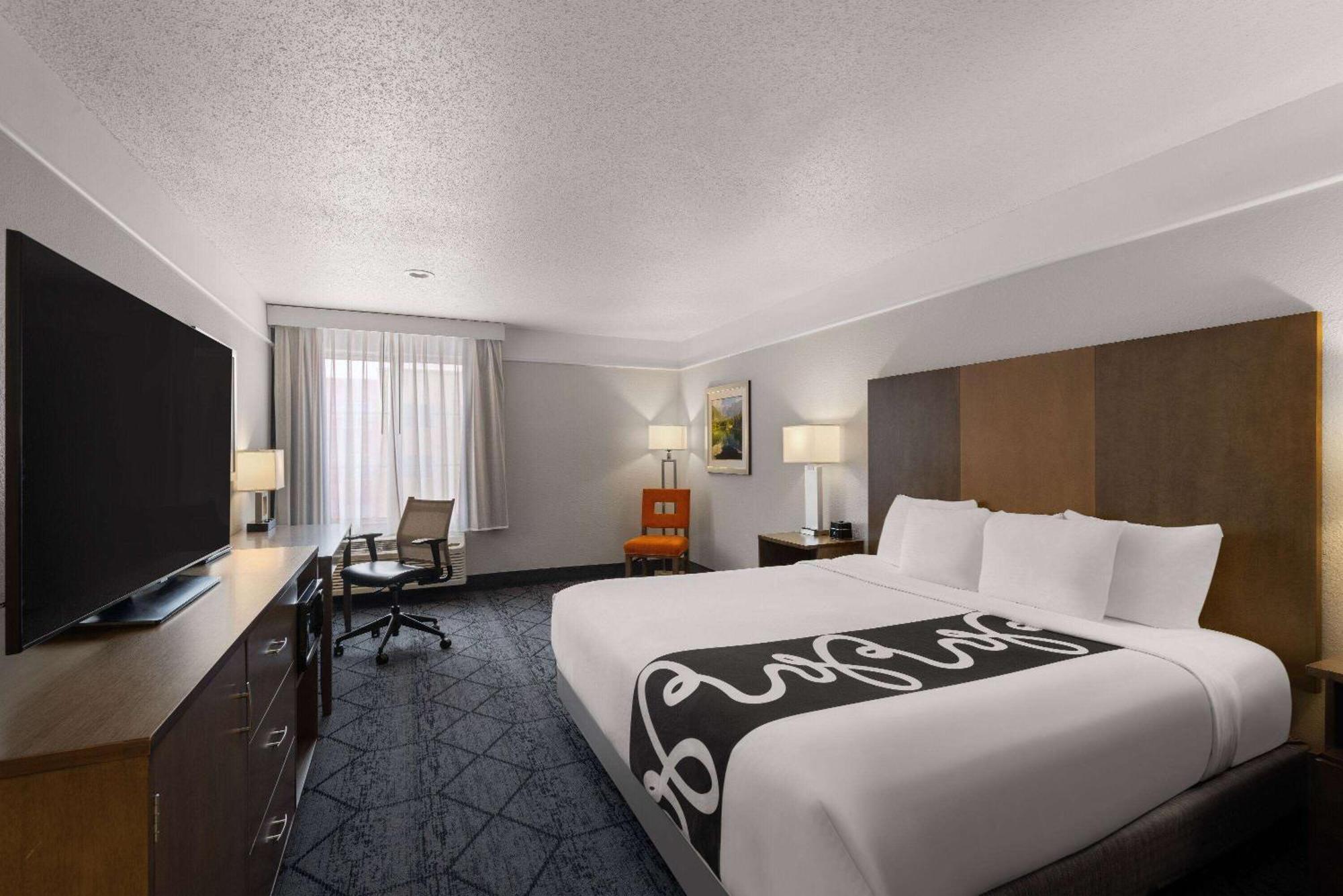 La Quinta Inn And Suites By Wyndham At Watiki Waterpark Rapid City Zewnętrze zdjęcie
