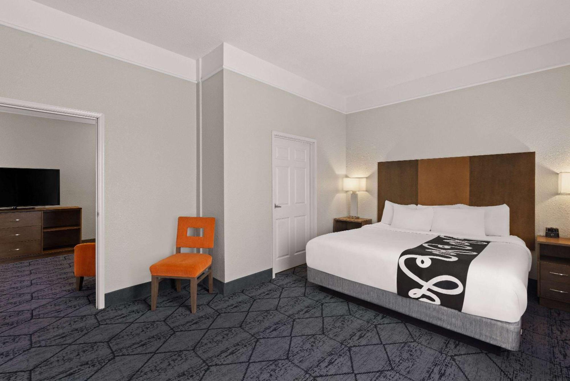 La Quinta Inn And Suites By Wyndham At Watiki Waterpark Rapid City Zewnętrze zdjęcie