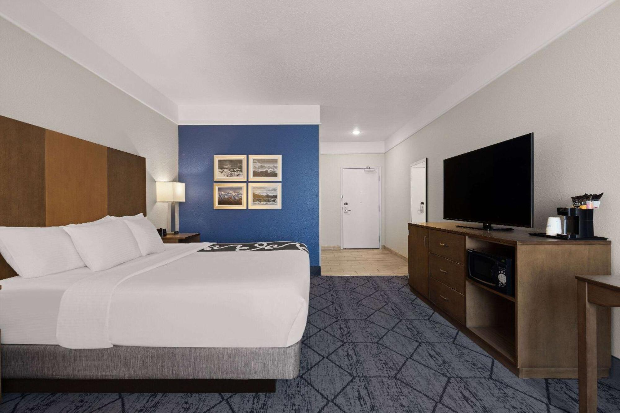 La Quinta Inn And Suites By Wyndham At Watiki Waterpark Rapid City Zewnętrze zdjęcie