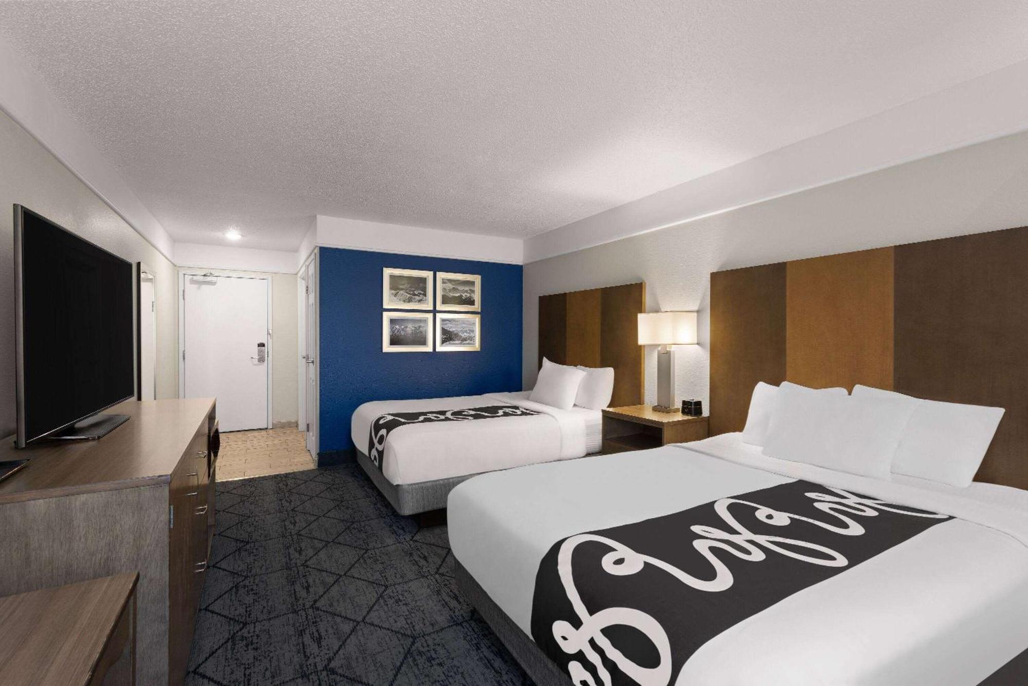 La Quinta Inn And Suites By Wyndham At Watiki Waterpark Rapid City Zewnętrze zdjęcie